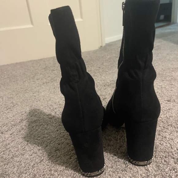 Michael Kors suede ankle boots. - Picture 3 of 4